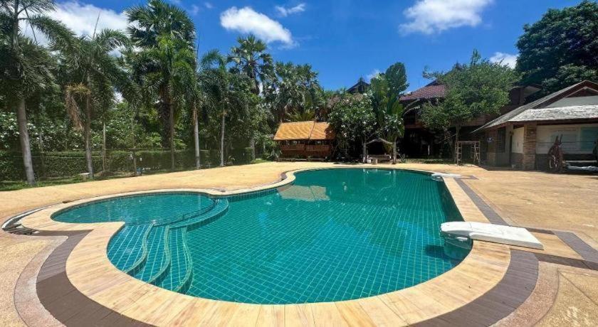 Siam River Resort Чайяпхум Экстерьер фото